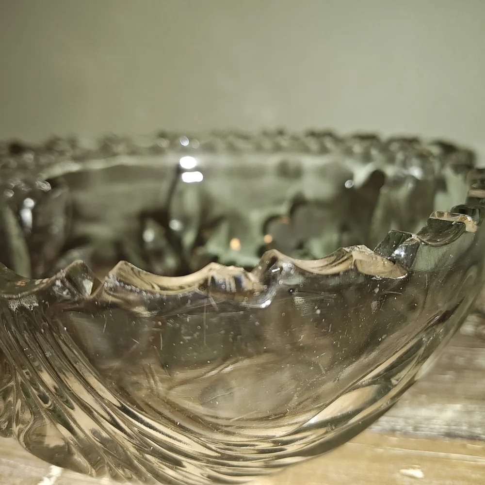 Vintage Etched Flower Glass Round Bowl With Saw Tooth Edge